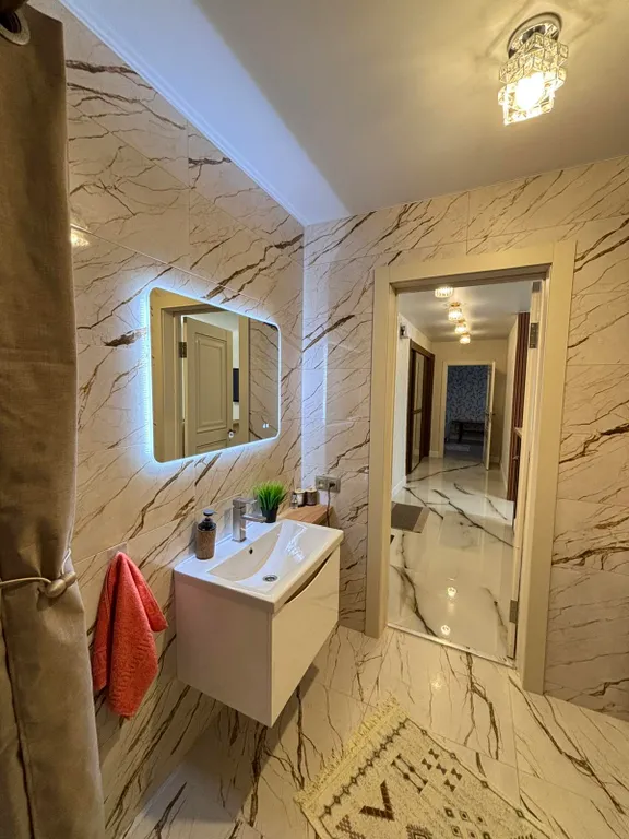 Шикарная квартира с дизайнерским ремонтом