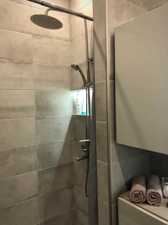 Дом у реки las nubes