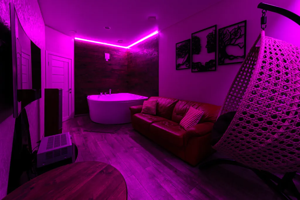 Love Loft апартаменты с огромной джакузи, телескопом и аудио системой