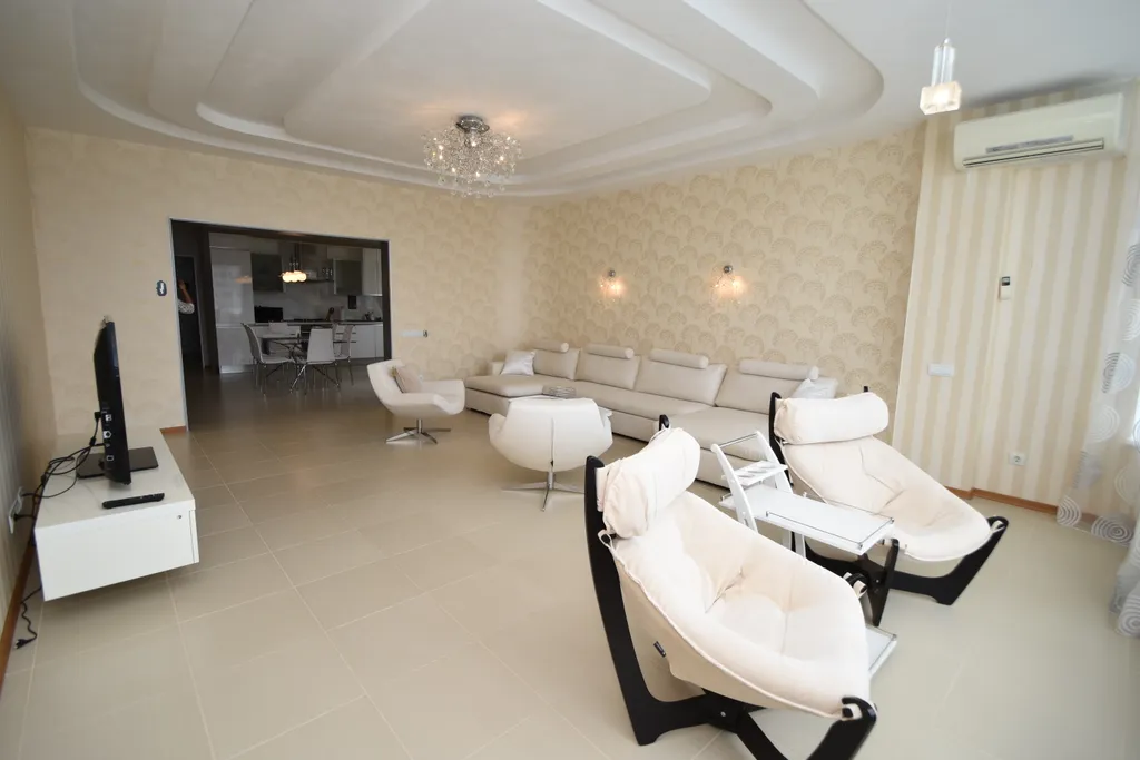 3-комнатная Квартира