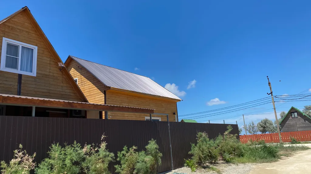 Коттедж Отдых на берегу моря — аренда посуточно в Голубицкая