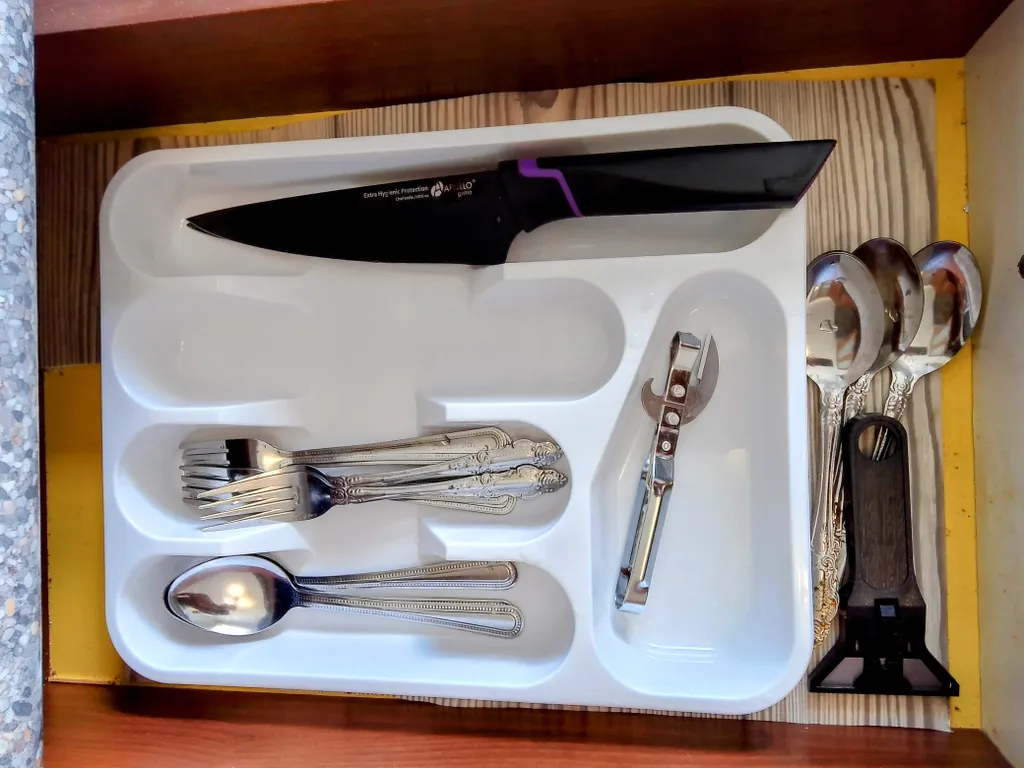 1-Комнатная Уютная, даже диванчик на кухне есть