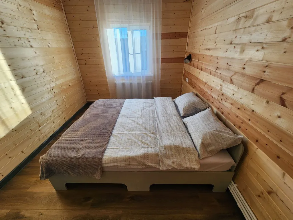 Дом для уединения на берегу Волги