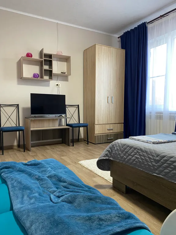 Домик у озера