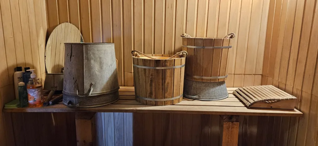 Дом с видом на горы и лес