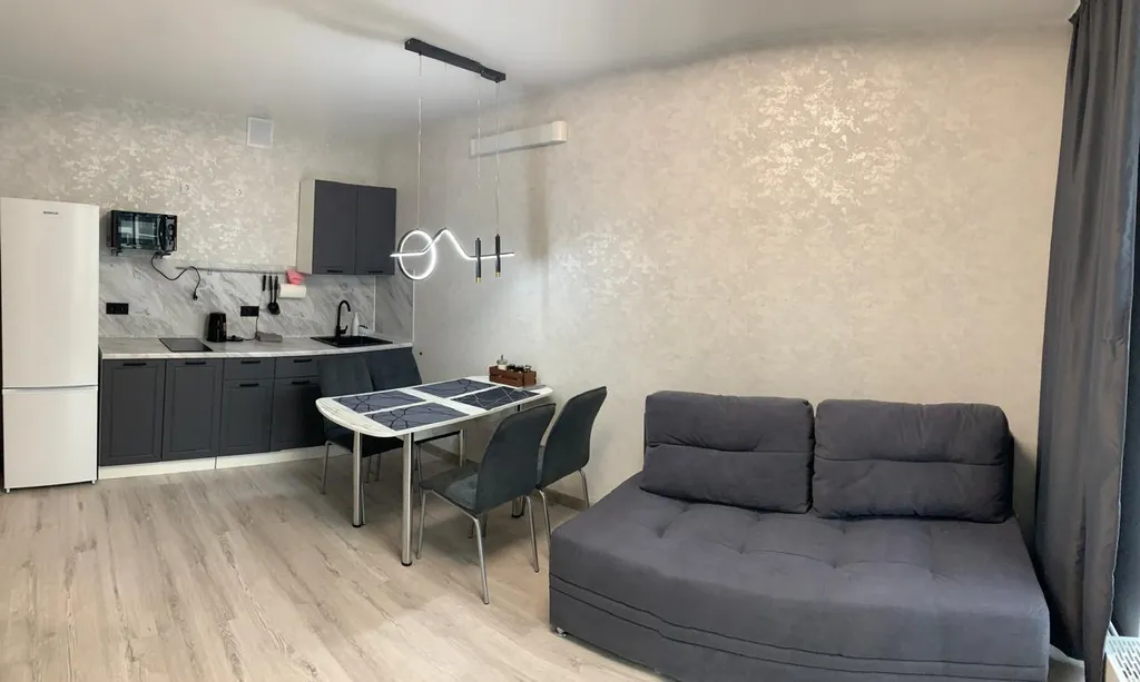 Ассорти, двухкомнатные апартаменты комфорт класса с удобствами