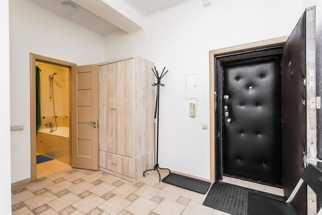 Квартира Просторная квартира с балконом у Арбата — Москва