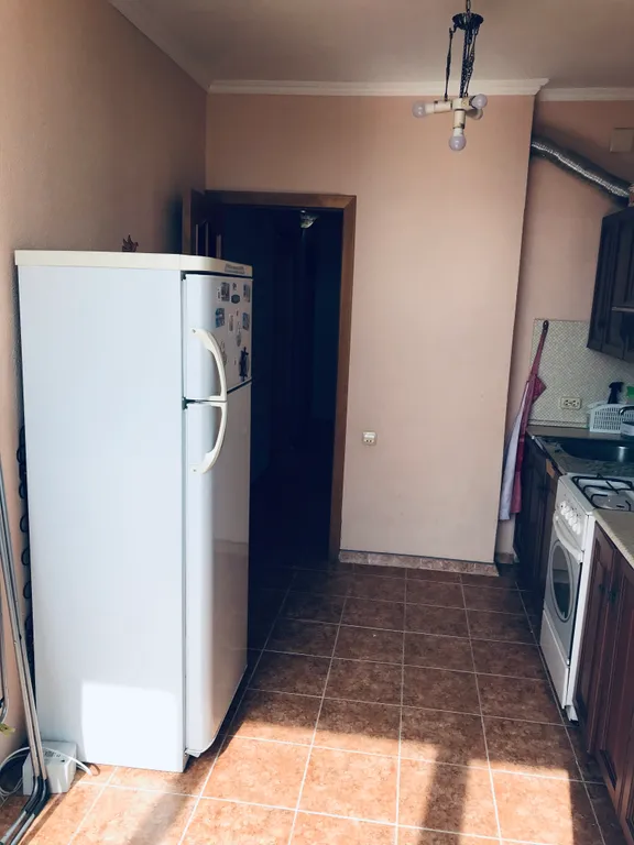 Солнечная квартира в центре города с видом на море