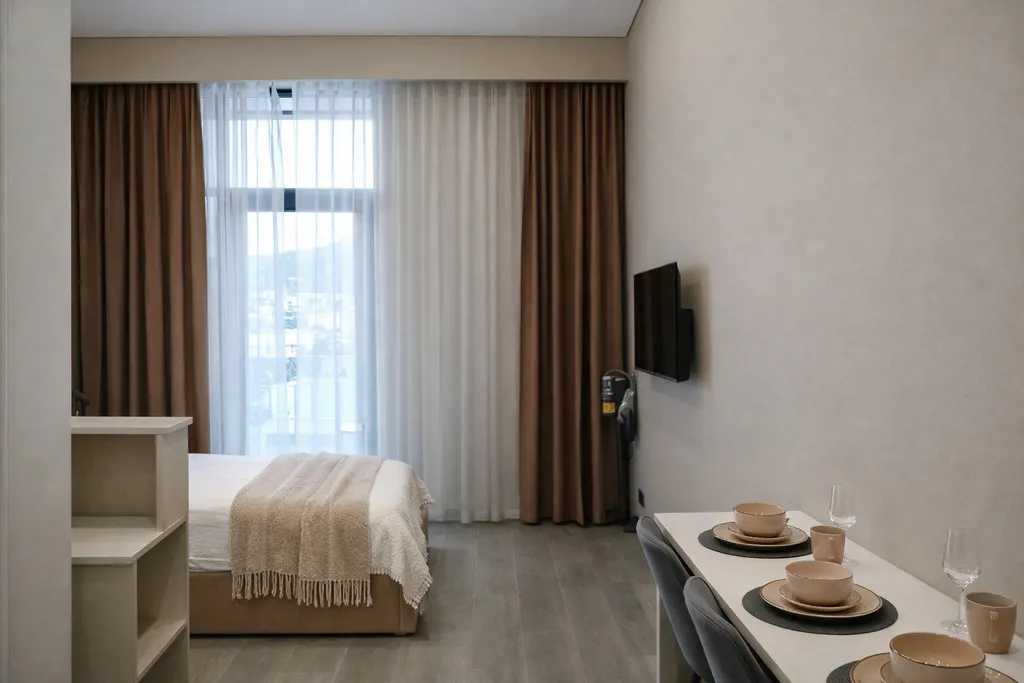 Современная дизайнерская студия в сердце Ялты