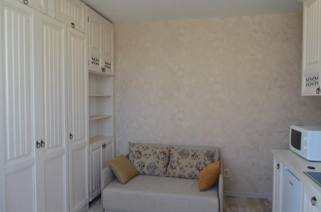 Стильная квартира студия с шикарным видом на море в Мисхоре