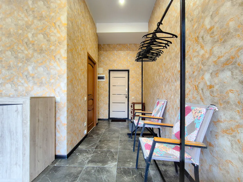 Просторная квартира с видом на горы