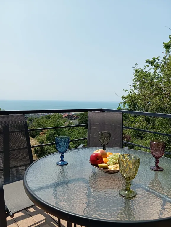 Коттедж ОТДЫХ С ВИДОМ НА МОРЕ — Геленджик