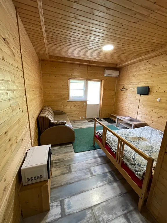 Номер с видом на горы и реку