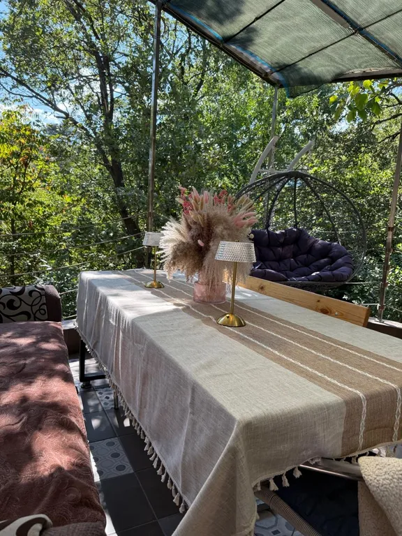 Сдается уютный дом в Ялте посуточно со скидкой с видом на море .