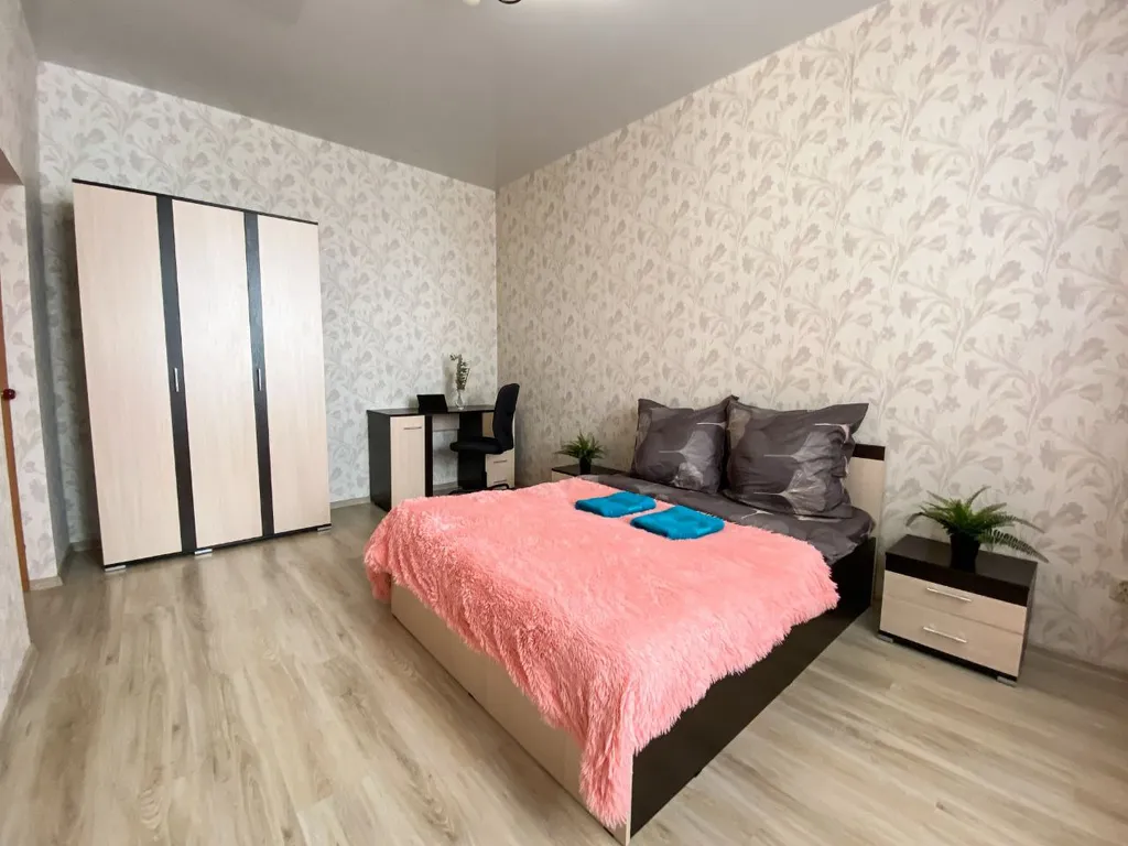 Самый центр Казани с видом на город и Волгу