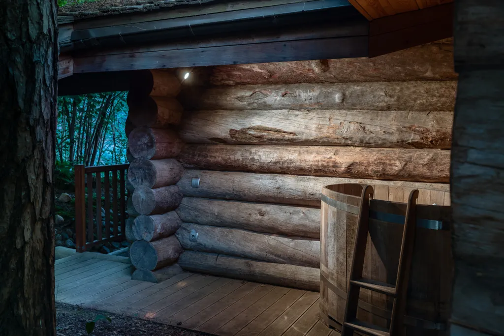 Уютный деревянный эко-дом