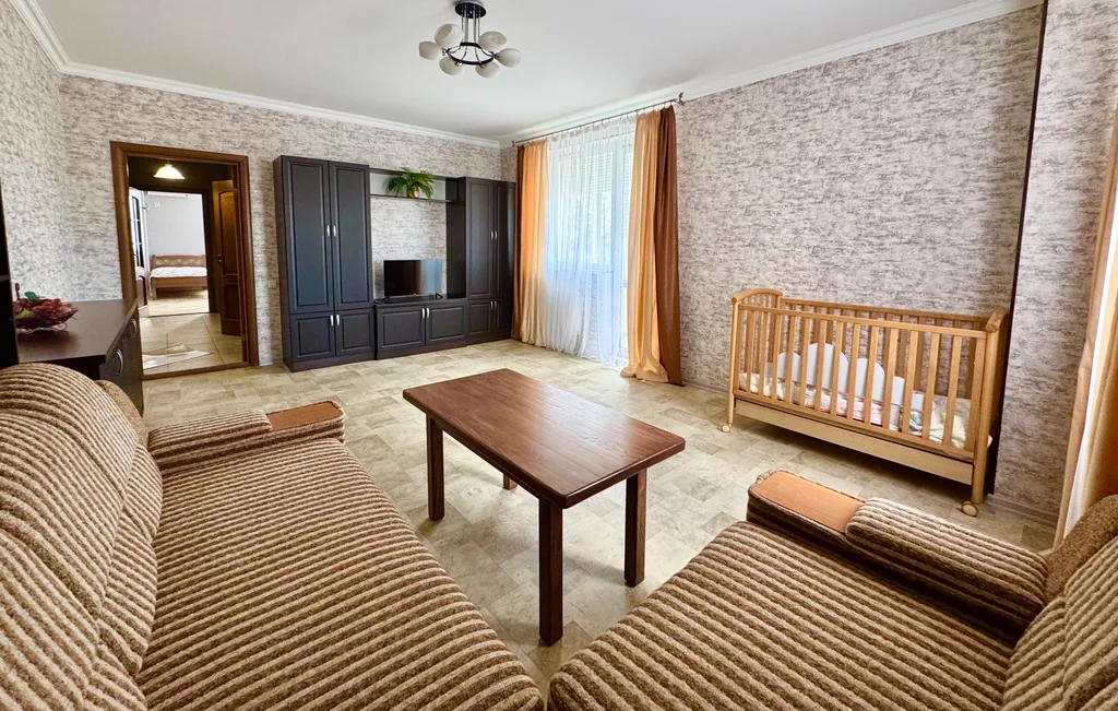 Крупногабаритная 3-комнатная квартира