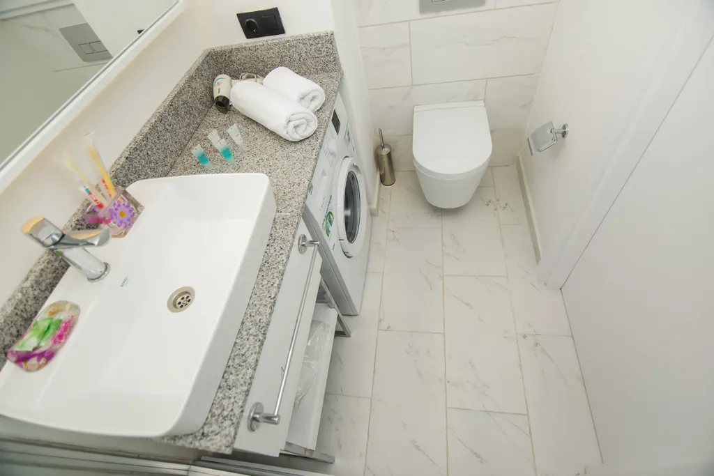 Студия на первой линии