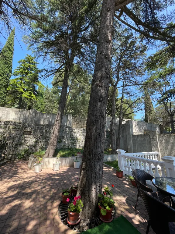 Шикарные апартаменты с видом на море и на Ай Петри