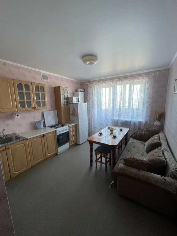 Уютная квартира в новом доме с лифтом с видом на гору