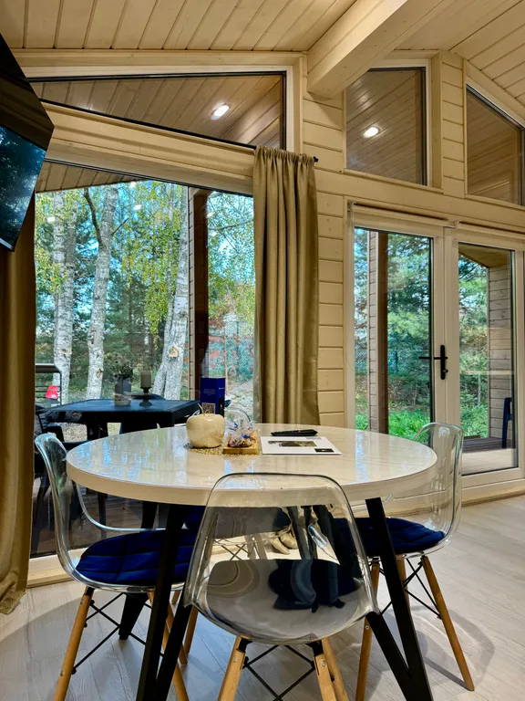 Семейный коттедж с эко-тропой до Игоры (синий Balance)