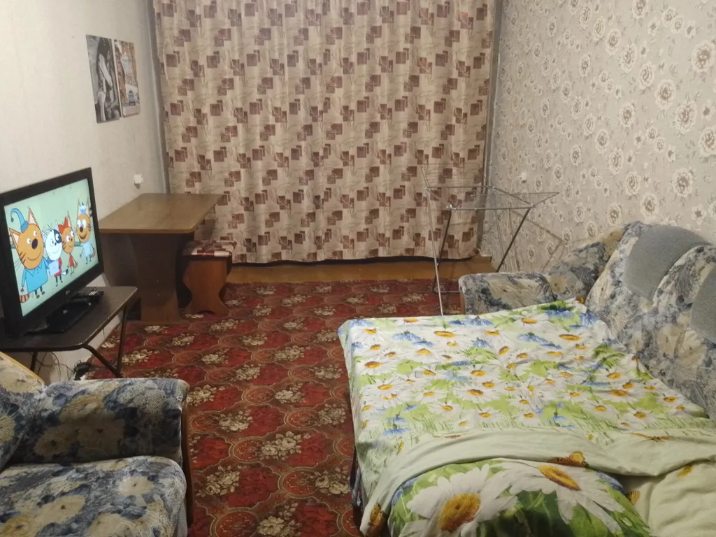 Уютная квартира в центре города — аренда посуточно в Яровое