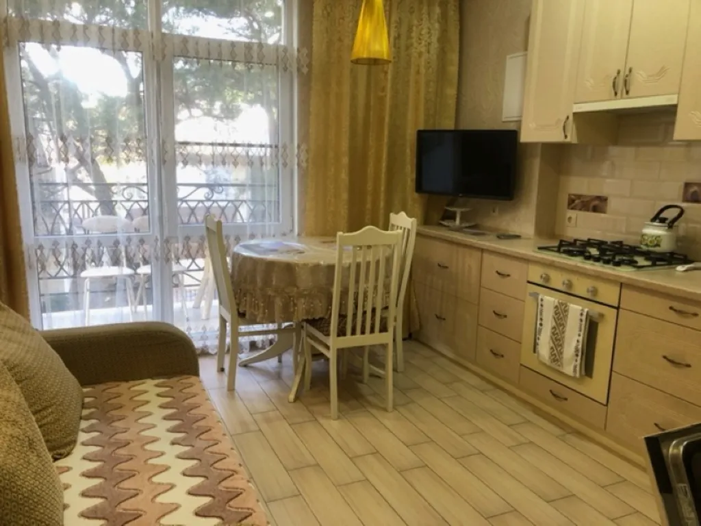 Квартира Уютная квартира в центре города на набережной с видом на море и горы — Геленджик