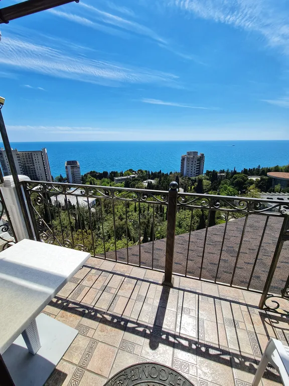 Апартаменты с видом на море и горы