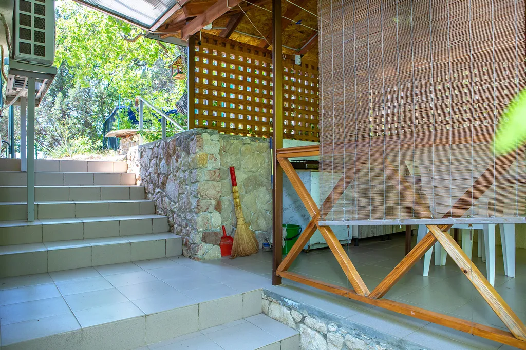 Двухместный номер с беседкой с видом на лес и горы