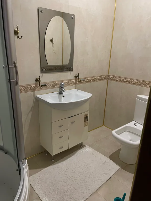 Часть дома с отдельным входом в 3 минутах от моря для большой компании