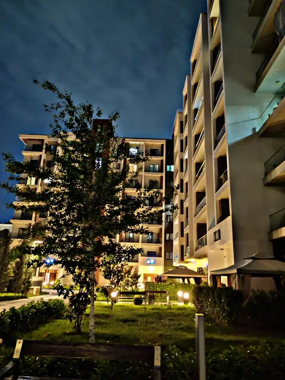 Tashkent Gardens E8-73