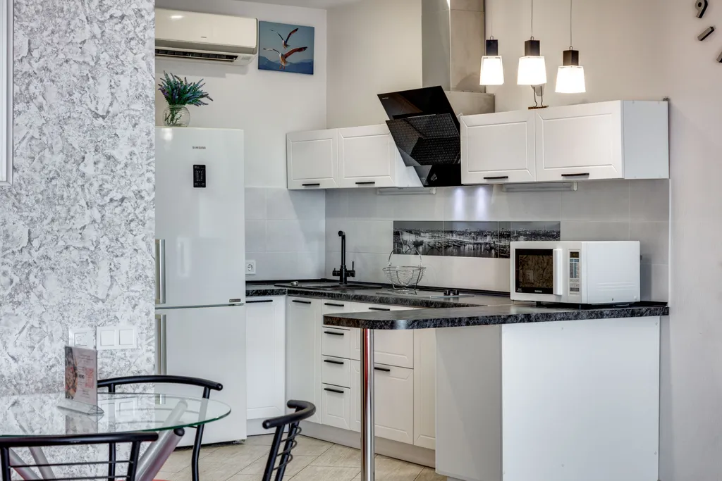 Трехкомнатная квартира с панорамным видом на море