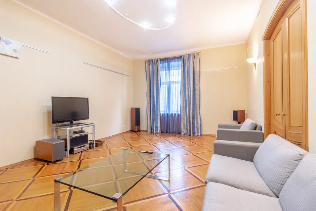 Апартамент на Петроградской стороне