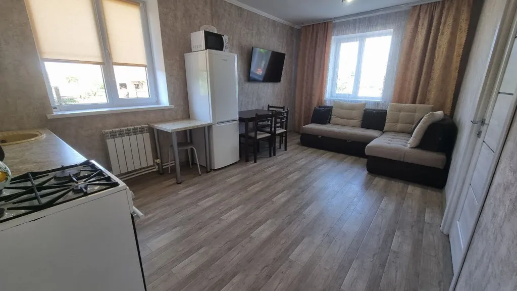 Дом под ключ у моря в пригороде Евпатории с отдельным двором