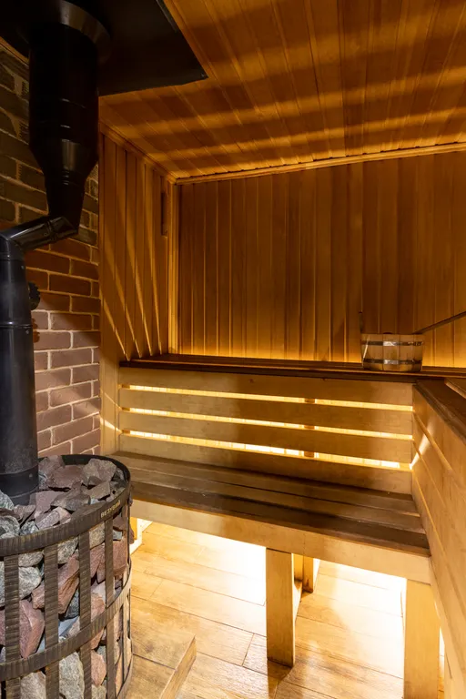 Коттедж Загородный дом на новогодние праздники с баней — им. Морозова