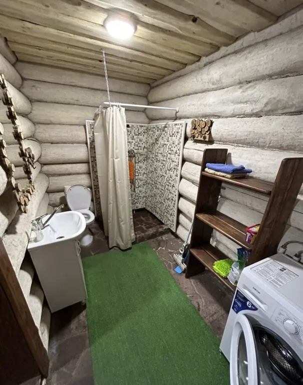 Новый рубленный дом в центре Ижевска, с баней и бассейном