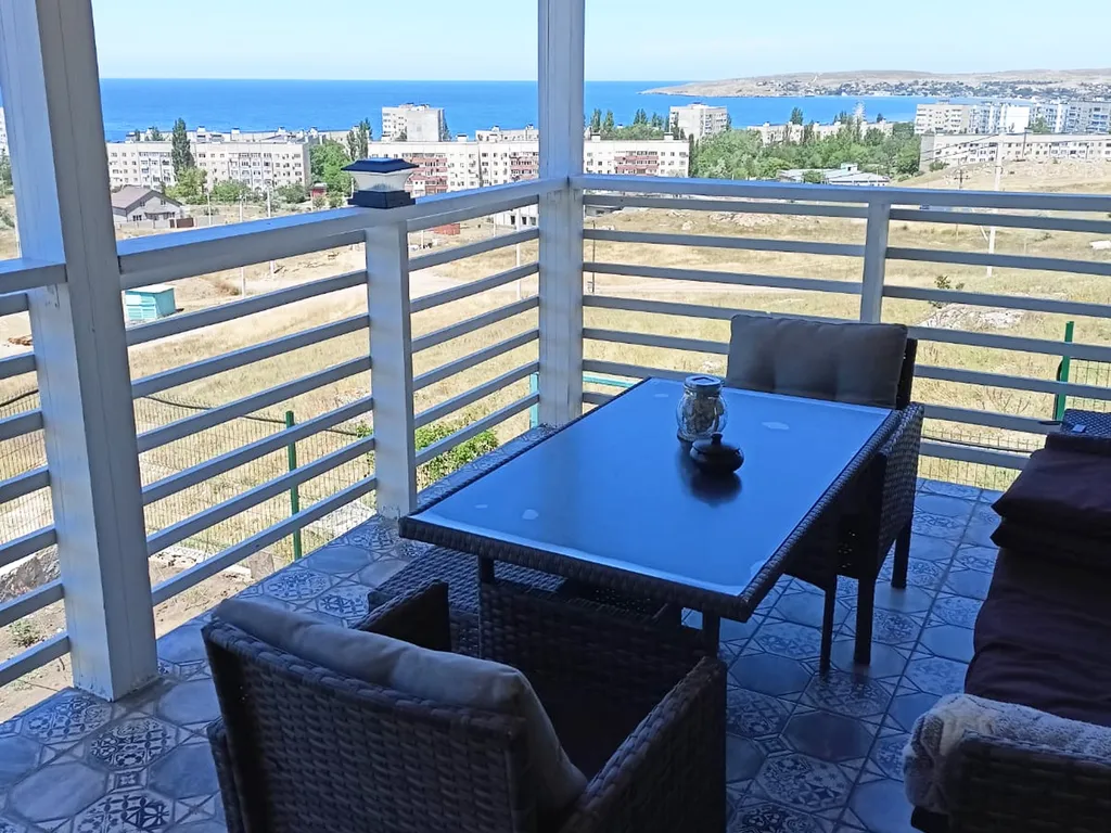 2-комнатный дом с бассейном с видом на Азовское море Абрикос