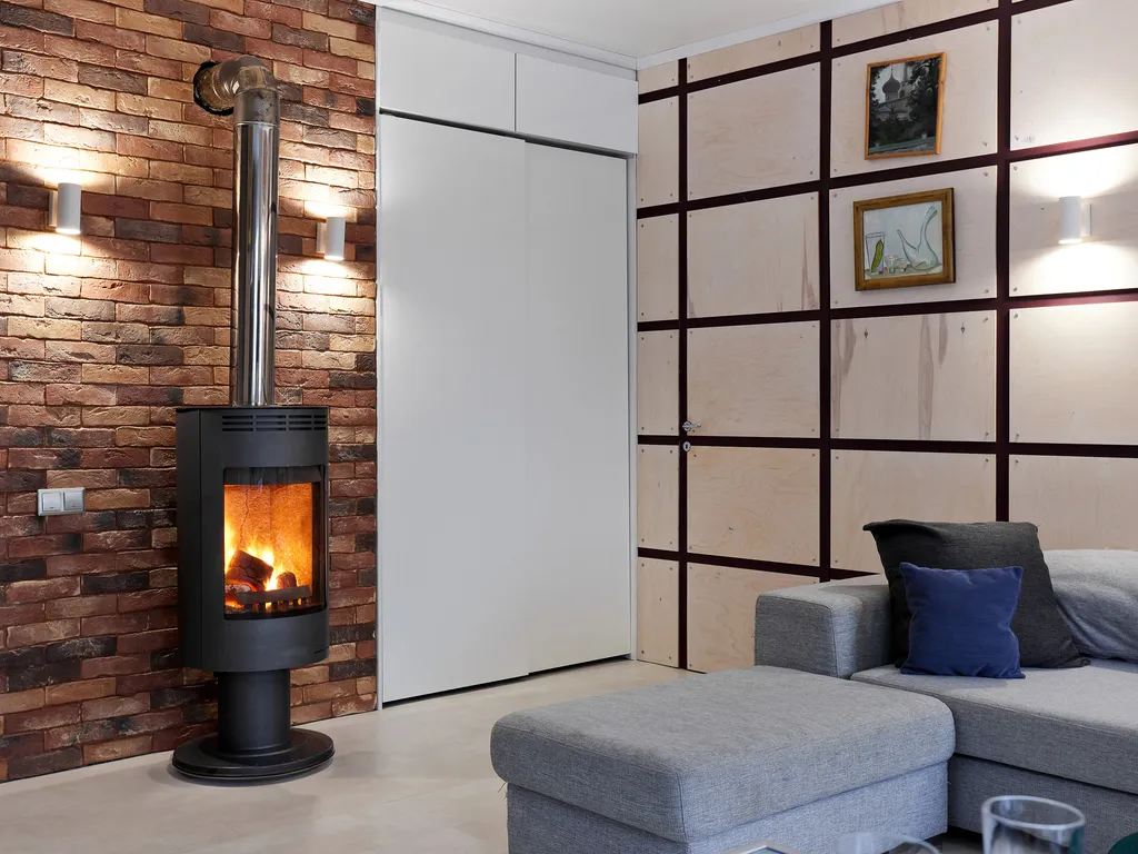 Красивый коттедж у озера для семьи в 20 минутах от города