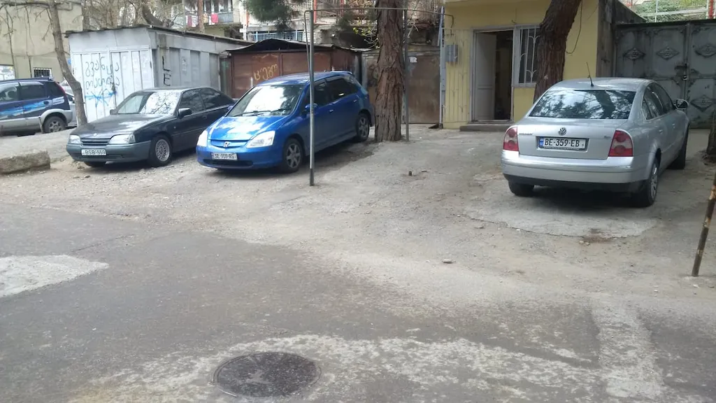 Уютная однокомнатная квартира у метро Важа-Пшавела в районе Сабуртало