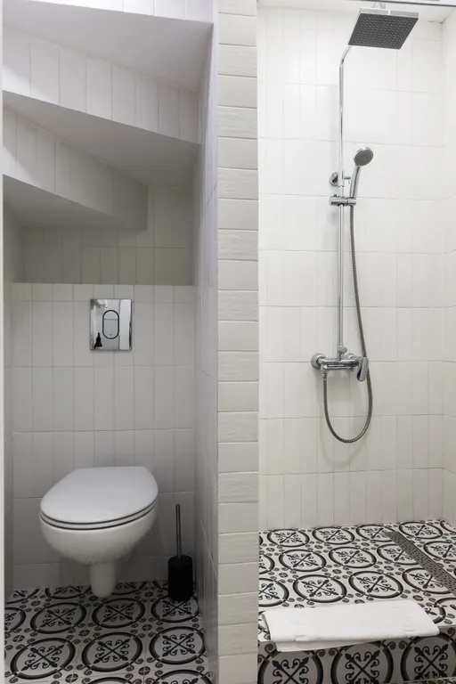 Трехуровневая квартира в историческом доме в центре города