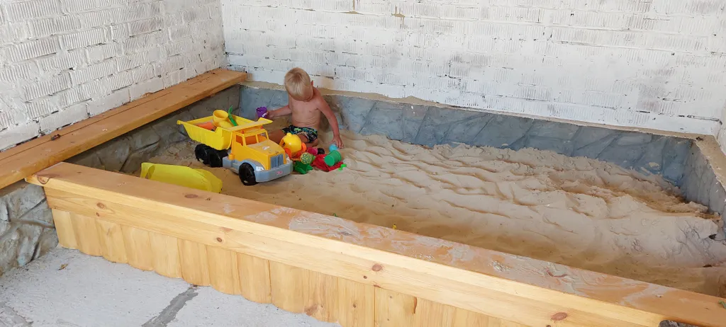 Коттедж Дом 3 спальни, большой двор беседка мангал усадьба Можжевеловый дворик — Айвовое