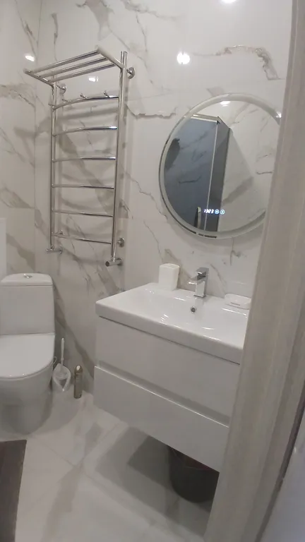 Квартира с новым ремонтом рядом с аэропортом