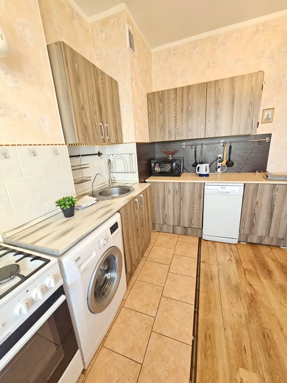 Большая просторная квартира с двумя балконами.