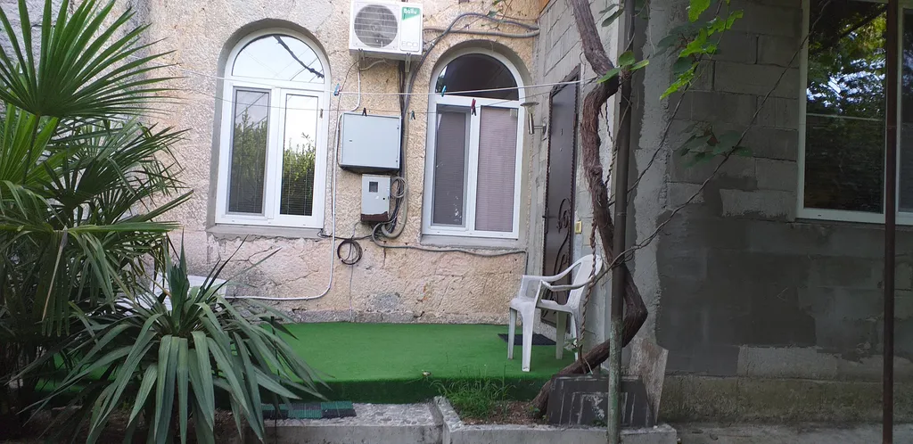 Уютная квартира в 5ти мин ходьбы к морю с парковочным местом