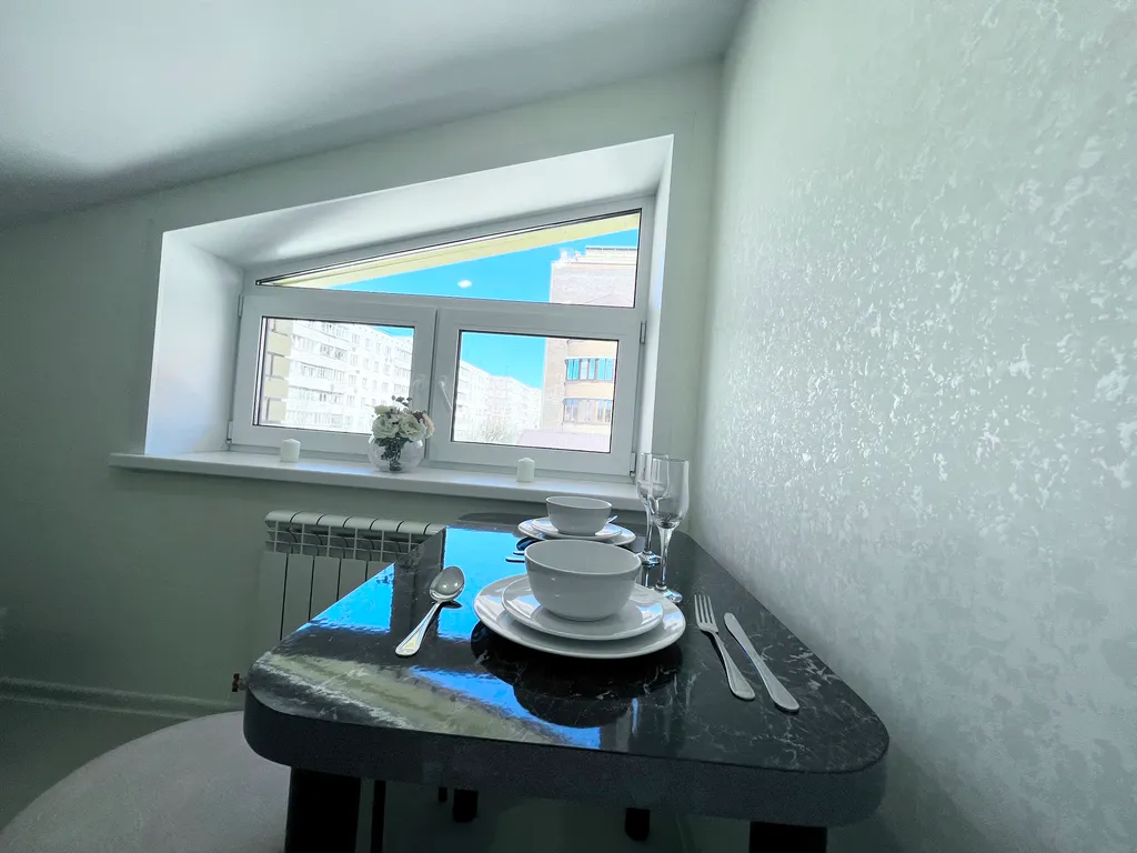 Комфортабельная 2-к квартира в новом доме в центре города