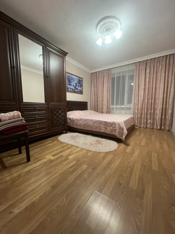 Квартира Уютная, просторная 3-комнатная квартира — Владикавказ