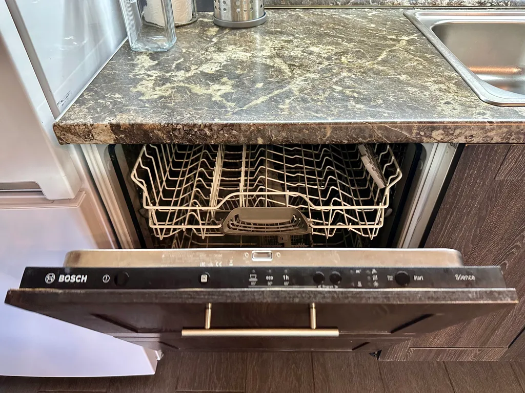 Коттедж с 3 спальнями, сауной, с видом на лес