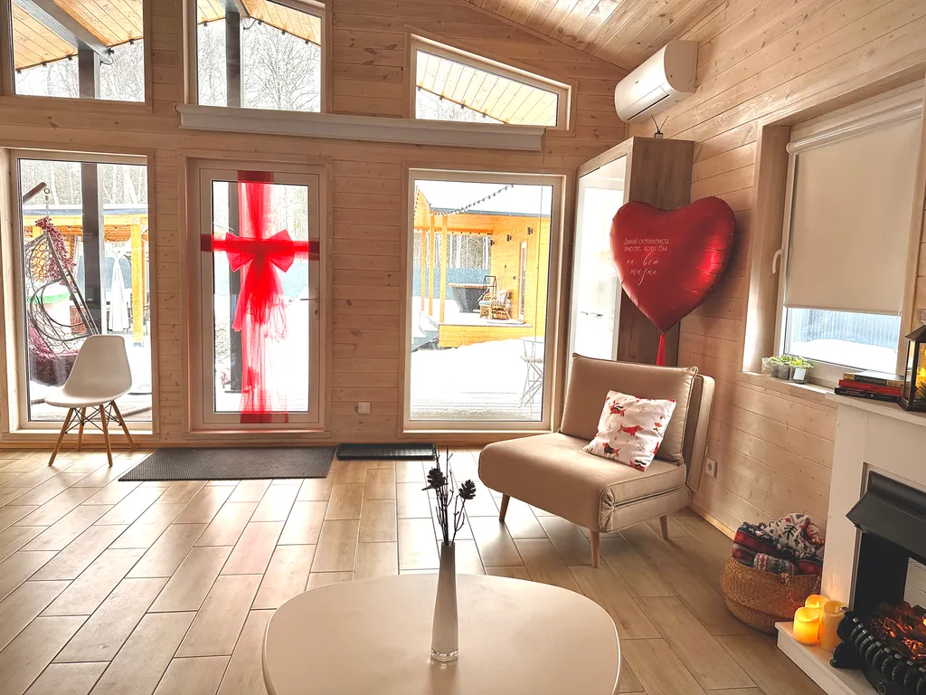 Дом с панорaмными окнaми, баней, чаном и уютной атмосферой