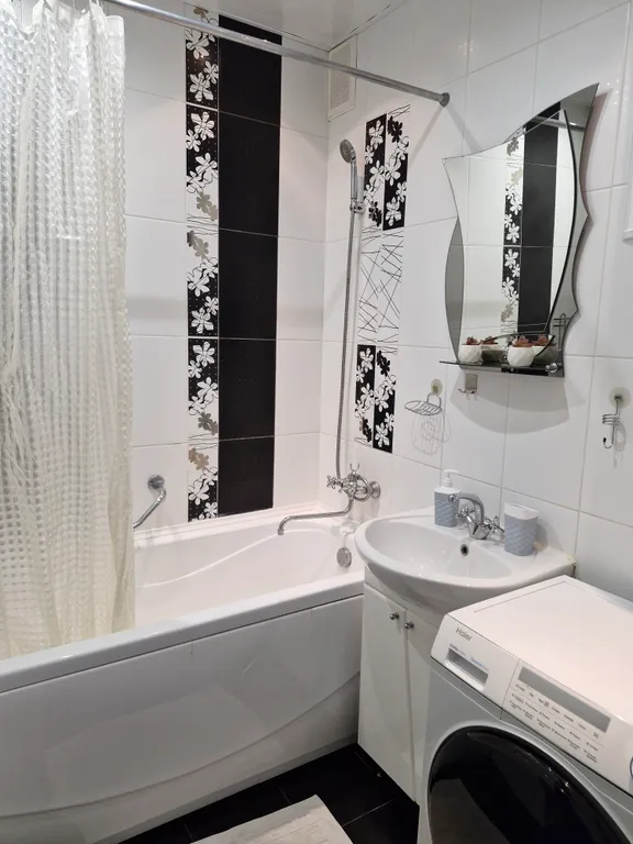 Квартира Шикарная просторная квартира с качественным ремонтом для большой семьи — Ярославль