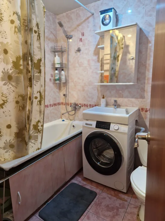 Центр города, ЦУМ, гостиница Ахтуба, Воинская часть 15 минут на машине